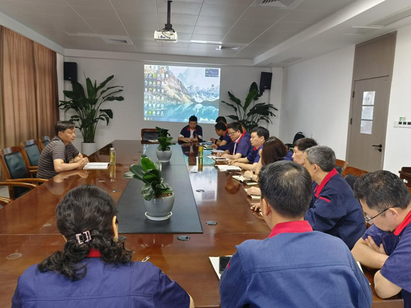 公司副總經(jīng)理、安全總監(jiān)到鋼構(gòu)公司調(diào)研